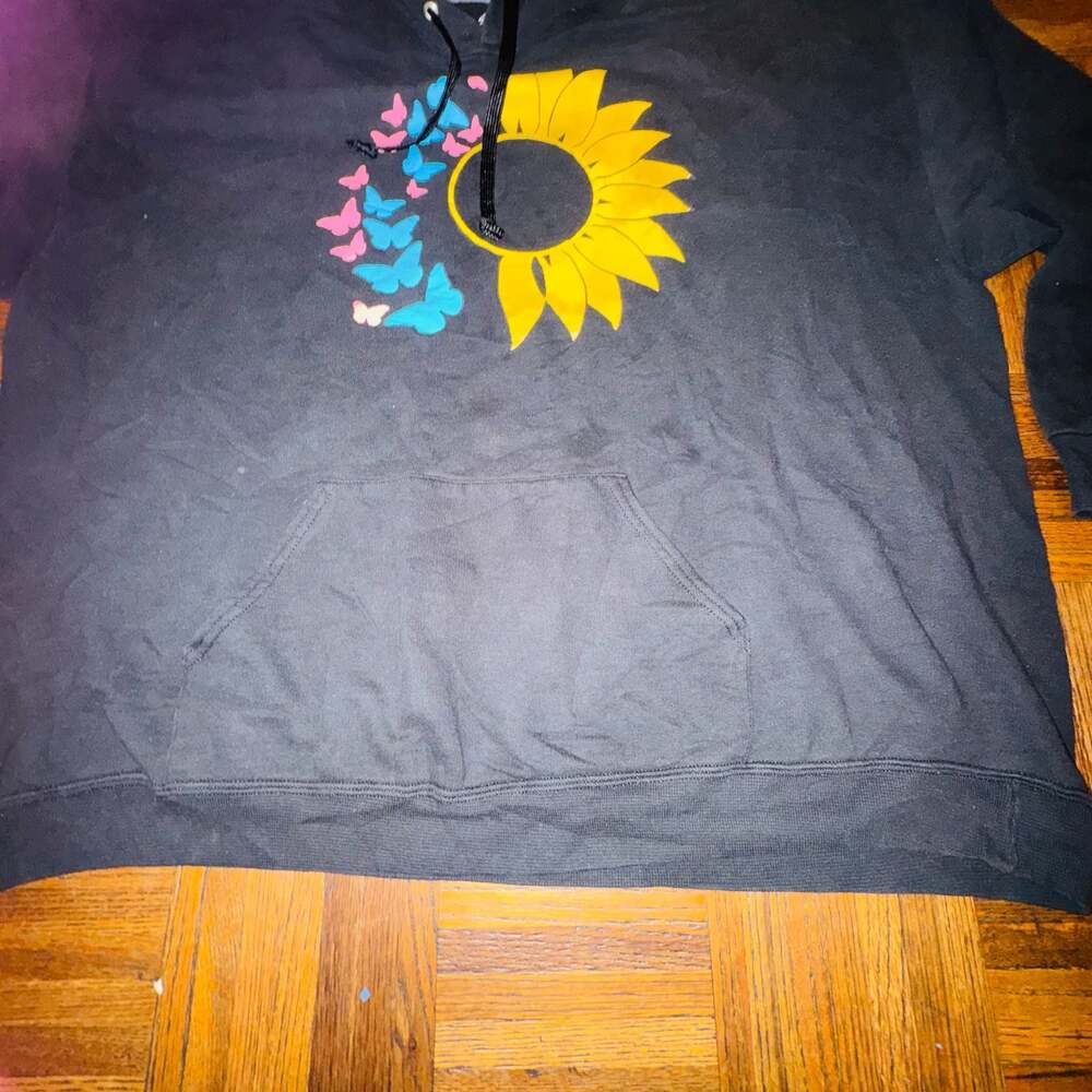 Athletic Works Women's Plus Size Sunflower and Butterfly Graphic Hoodie